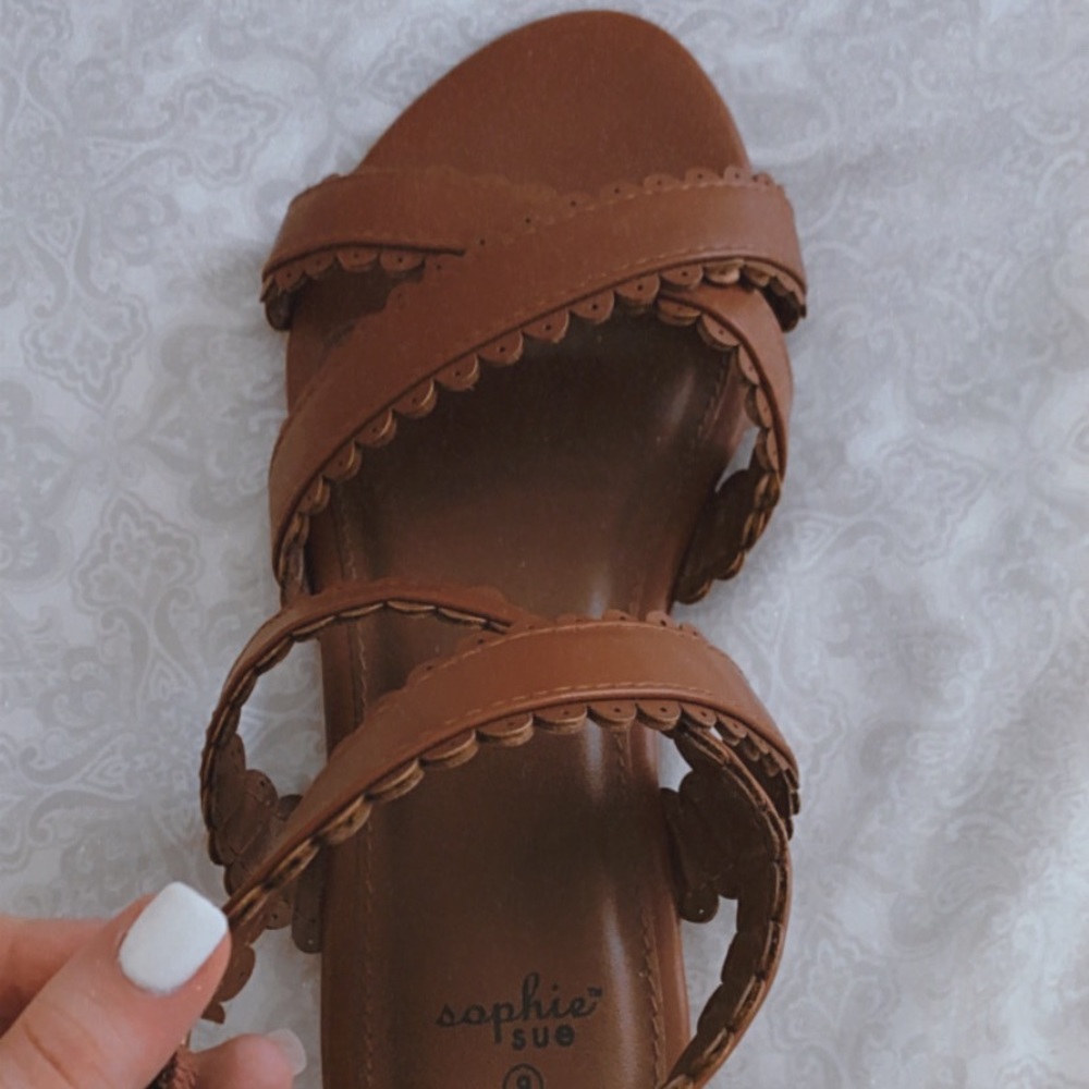 NEW boutique sandals !!!